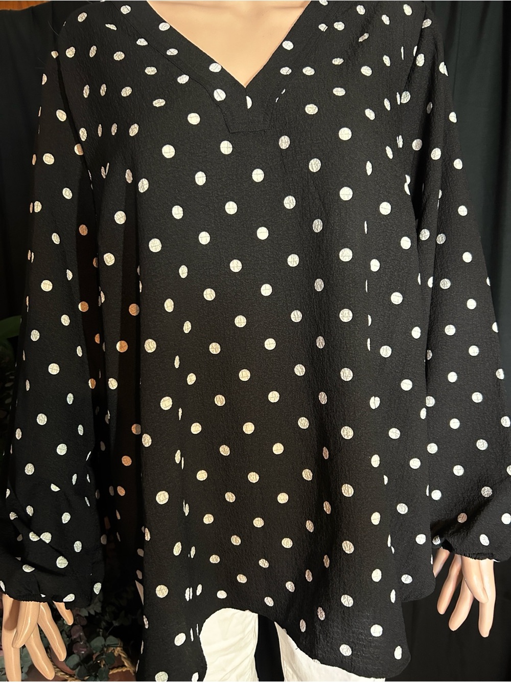 NWT NINE WEST  BLACK POLKA DOT BLOUSE 1X